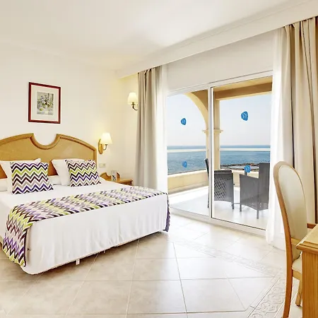 ホテル Grupotel Santa Eularia & - Adults Only