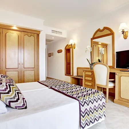 ホテル Grupotel Santa Eularia & - Adults Only